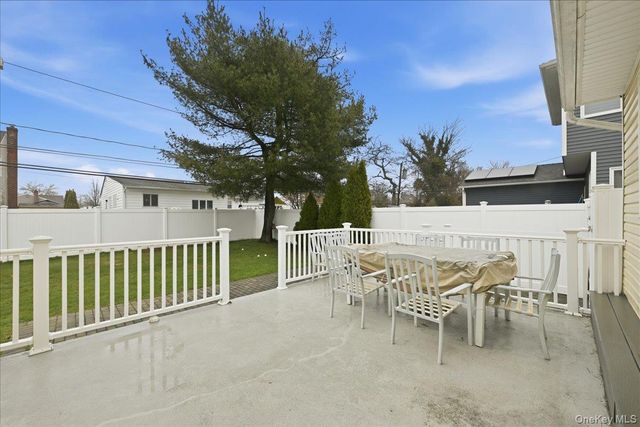 3937 Kingsberry Road, Seaford, NY 11783