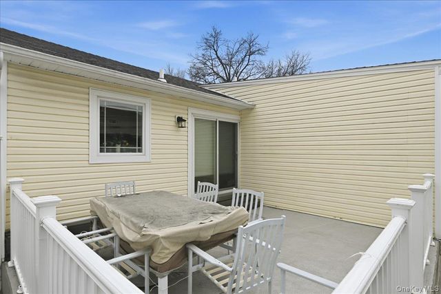 3937 Kingsberry Road, Seaford, NY 11783