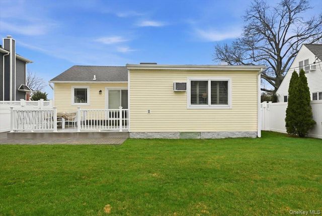 3937 Kingsberry Road, Seaford, NY 11783