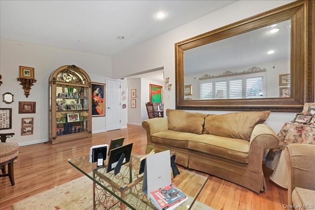 3937 Kingsberry Road, Seaford, NY 11783