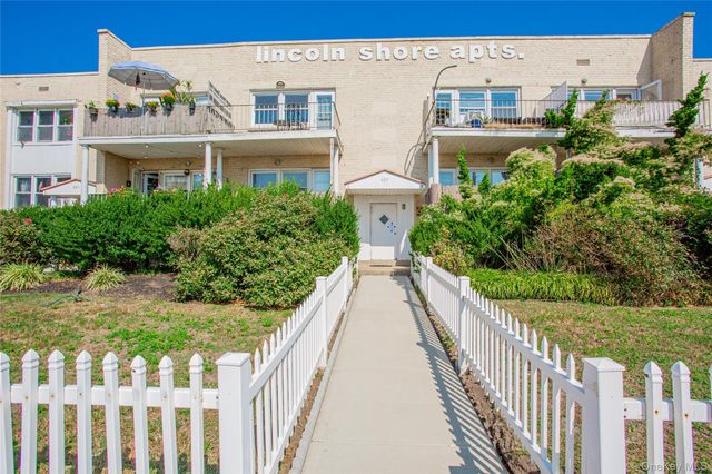 325 Shore Road 1F, Long Beach, NY 11561