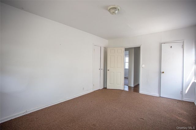 325 Shore Road 1F, Long Beach, NY 11561