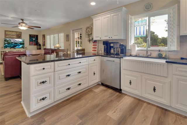 2259 S SPRING GARDEN AVENUE, Deland, FL 32720