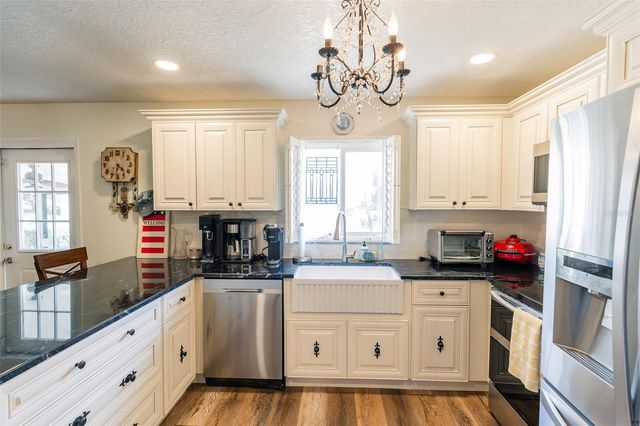 2259 S SPRING GARDEN AVENUE, Deland, FL 32720