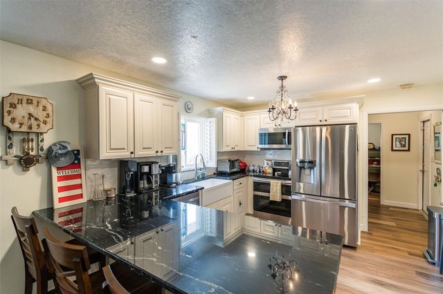 2259 S SPRING GARDEN AVENUE, Deland, FL 32720