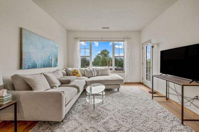 10900 W Bluemound ROAD #310, Wauwatosa, WI 53226