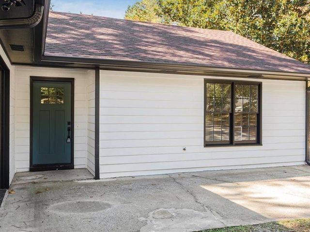 7417 Fernwood Drive, Riverdale, GA 30296