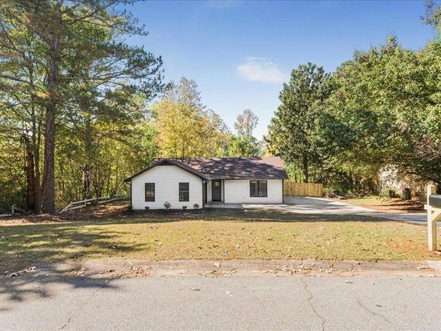 7417 Fernwood Drive, Riverdale, GA 30296