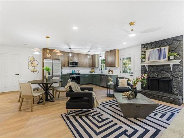 7417 Fernwood Drive, Riverdale, GA 30296