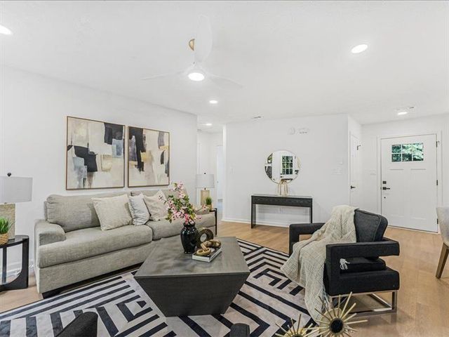 7417 Fernwood Drive, Riverdale, GA 30296