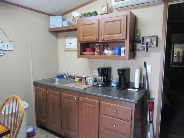 961 County Road 202, Sargent, TX 77414