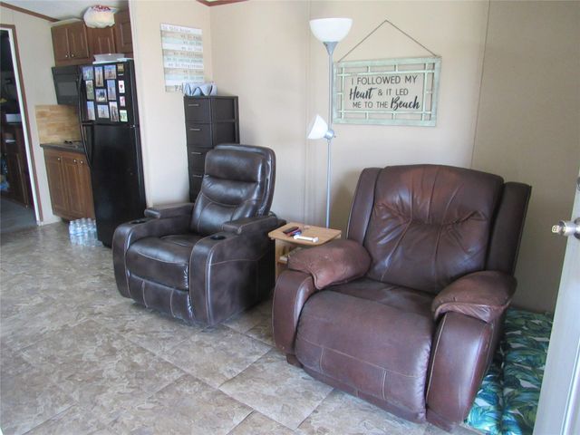961 County Road 202, Sargent, TX 77414