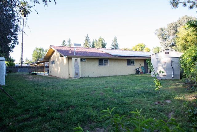 1692 S Bush Avenue, Fresno, CA 93727