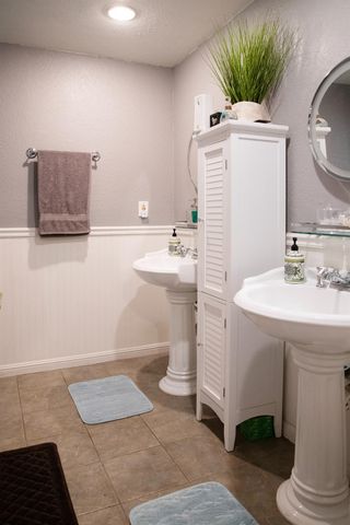 1692 S Bush Avenue, Fresno, CA 93727