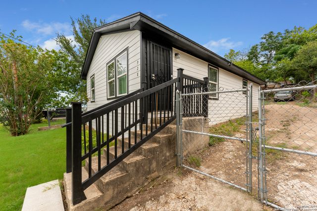 928 HEDGES ST, San Antonio, TX 78203