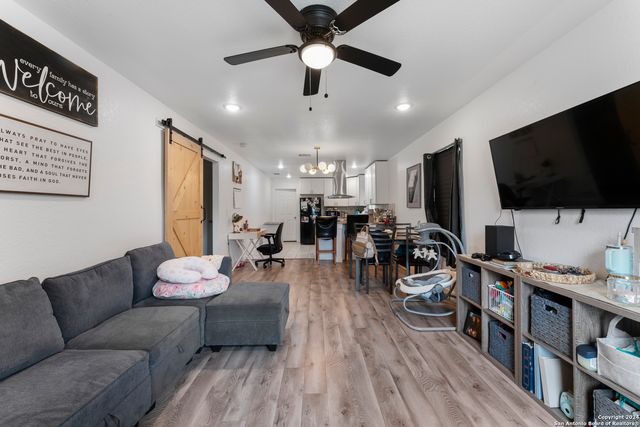 928 HEDGES ST, San Antonio, TX 78203