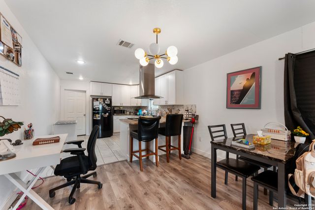 928 HEDGES ST, San Antonio, TX 78203