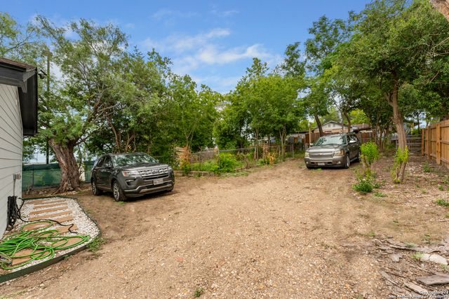 928 HEDGES ST, San Antonio, TX 78203
