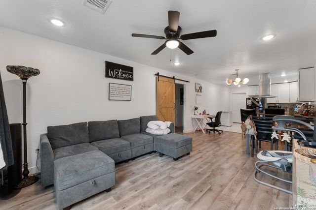 928 HEDGES ST, San Antonio, TX 78203