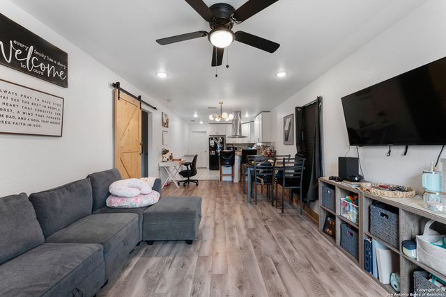 928 HEDGES ST, San Antonio, TX 78203