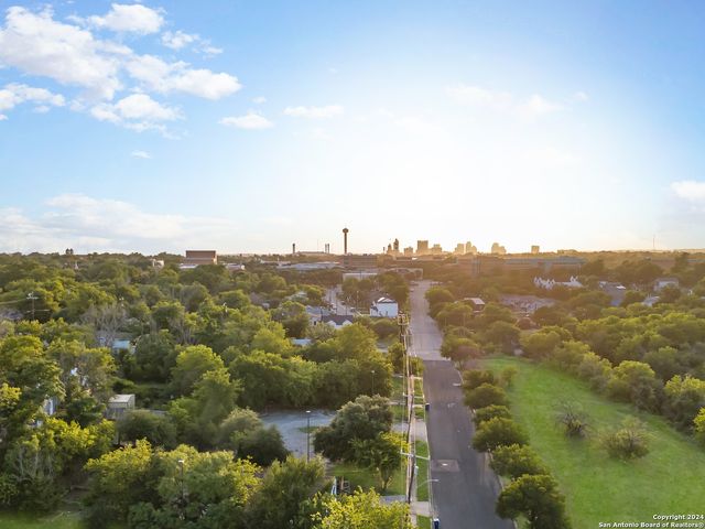 928 HEDGES ST, San Antonio, TX 78203