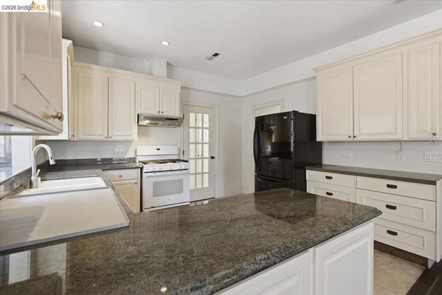 627 6th Street, Vallejo, CA 94590