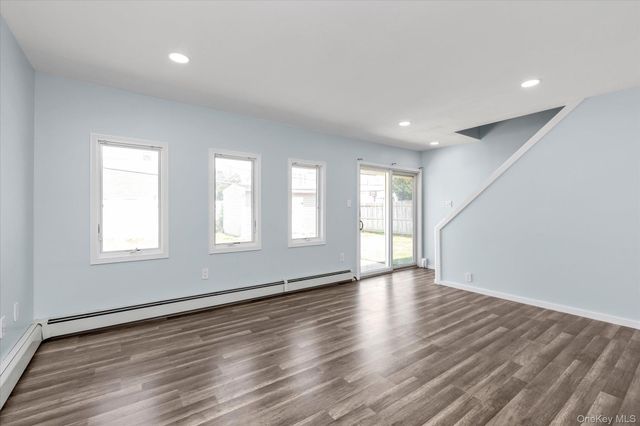 5 Trumpet Lane, Levittown, NY 11756