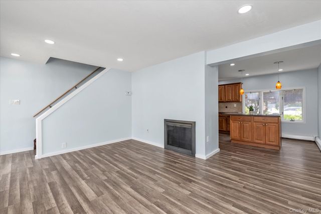 5 Trumpet Lane, Levittown, NY 11756