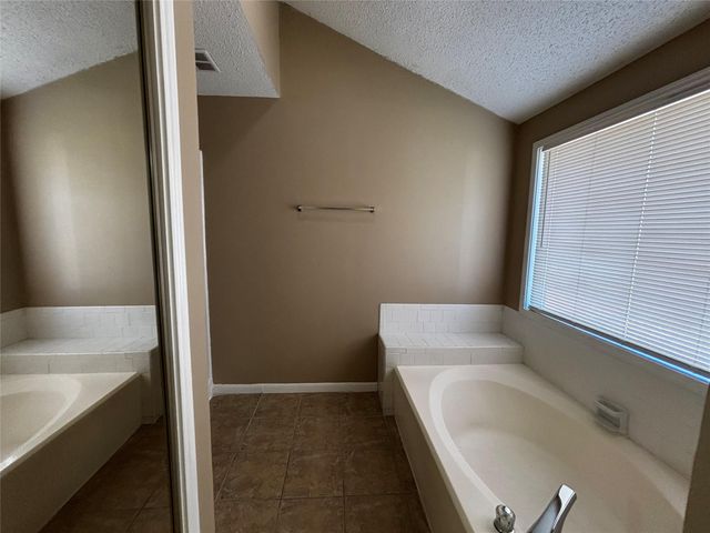 4226 Tasselwood Lane, Houston, TX 77014