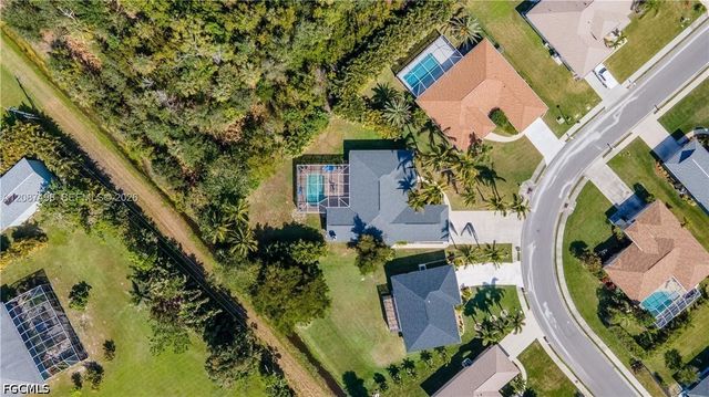 8896 Bracken Way, Fort Myers, FL 33908