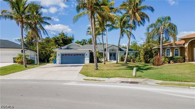 8896 Bracken Way, Fort Myers, FL 33908
