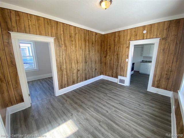 1109 Wells Street, Port Huron, MI 48060