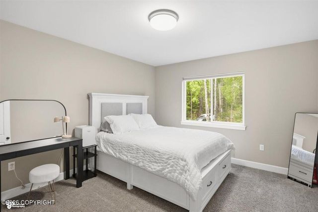 1381 N Meadow Lakes Loop, Wasilla, AK 99623
