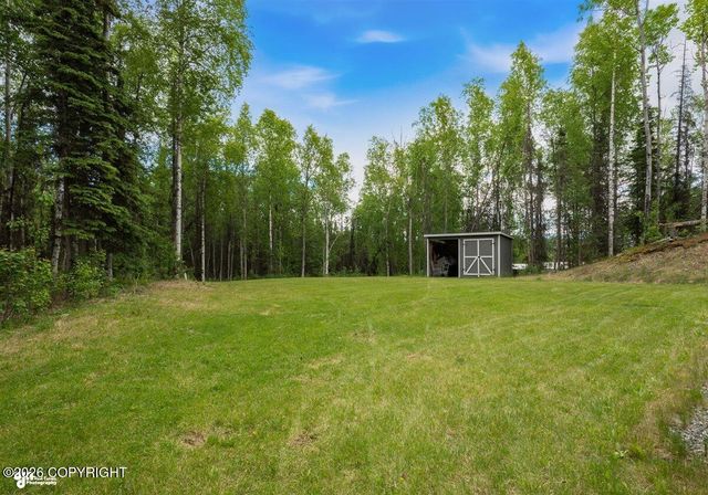 1381 N Meadow Lakes Loop, Wasilla, AK 99623