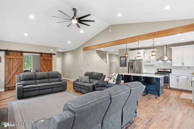 1381 N Meadow Lakes Loop, Wasilla, AK 99623