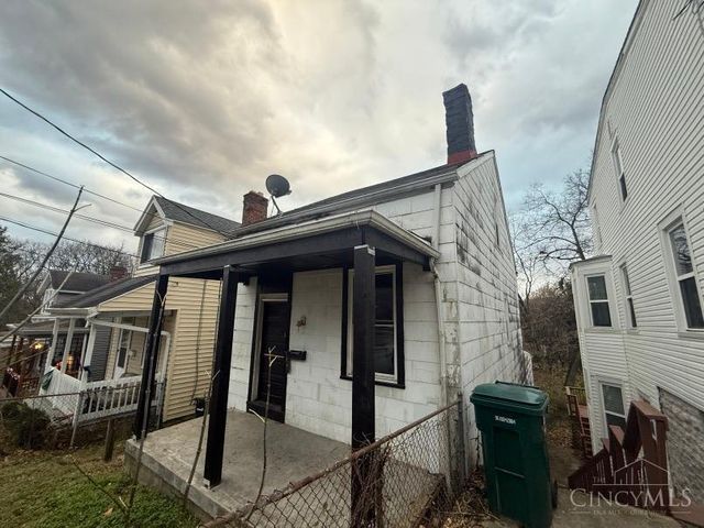 1971 Kentucky Avenue, Cincinnati, OH 45223