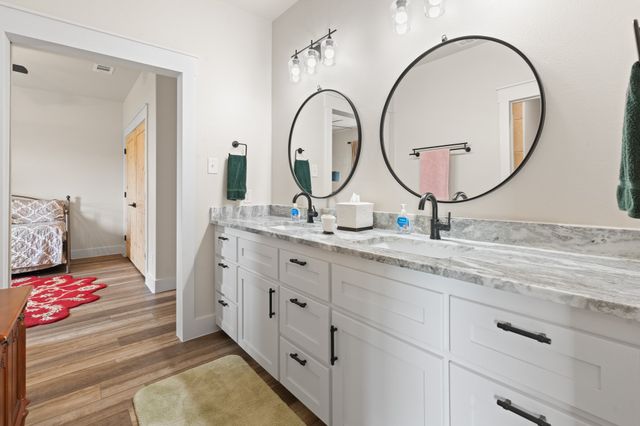 5385 County Road 311, Grandview, TX 76050
