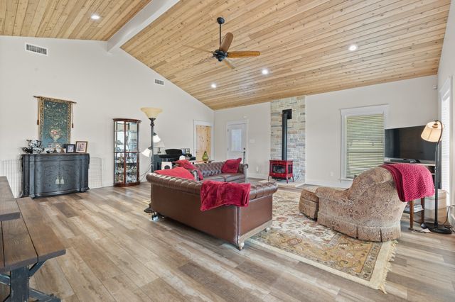 5385 County Road 311, Grandview, TX 76050