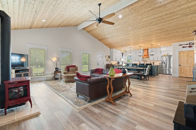 5385 County Road 311, Grandview, TX 76050