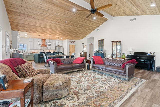 5385 County Road 311, Grandview, TX 76050