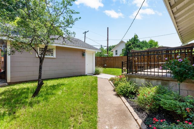 1605 S Detroit Avenue, Tulsa, OK 74120
