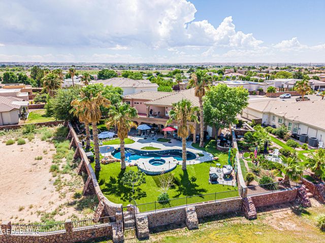 6086 VIA DE LOS ARBOLES, El Paso, TX 79932