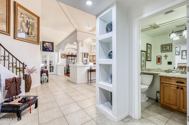 6086 VIA DE LOS ARBOLES, El Paso, TX 79932