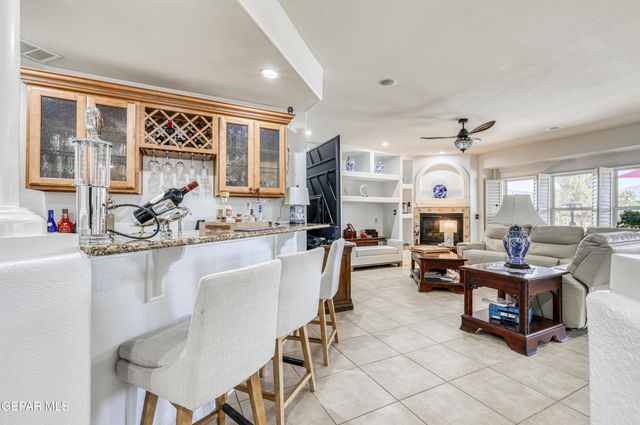 6086 VIA DE LOS ARBOLES, El Paso, TX 79932