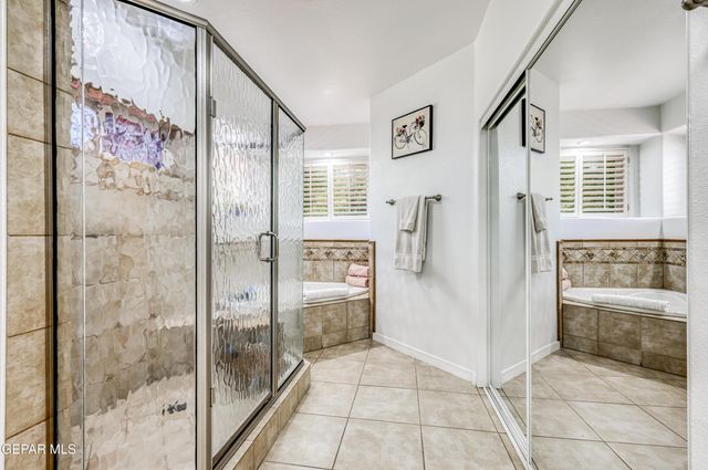 6086 VIA DE LOS ARBOLES, El Paso, TX 79932