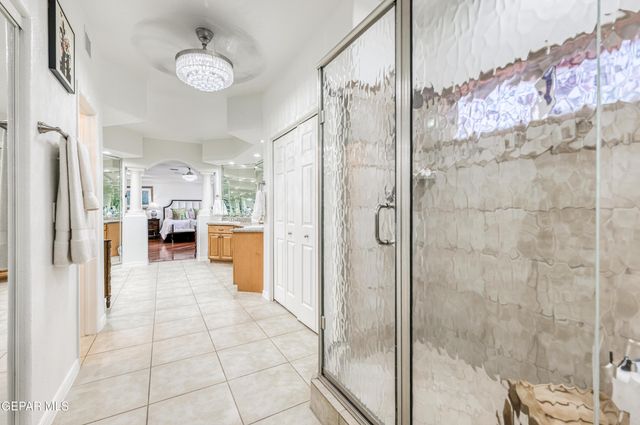 6086 VIA DE LOS ARBOLES, El Paso, TX 79932