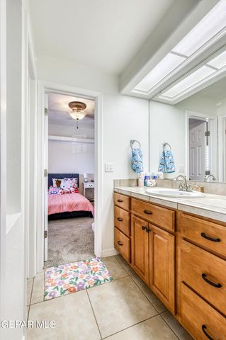 6086 VIA DE LOS ARBOLES, El Paso, TX 79932