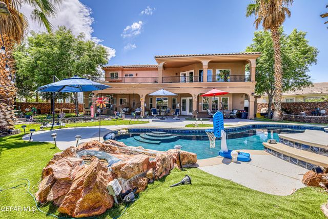6086 VIA DE LOS ARBOLES, El Paso, TX 79932