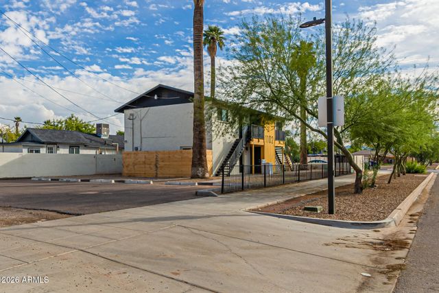 1102 E PIERCE Street, Phoenix, AZ 85006