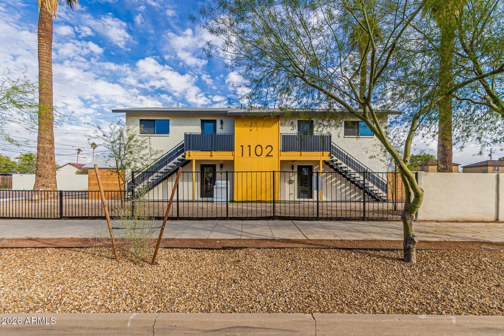 1102 E PIERCE Street, Phoenix, AZ 85006